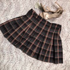 Cutest Plaid Skirt. Nwot. Reminds Me Of Like Velma From Scooby Doo. Never Worn. Can Dress It In A Million In One Ways Preppy/Grunge/ Or Chic It’s A Sz 12. Velma From Scooby Doo, Pleated Plaid Skirt, Blue Plaid Skirt, Floral Lace Skirt, Skirts Pleated, Preppy Grunge, Studded Skirt, Vintage Denim Skirt, Jean Skirts