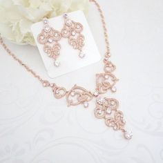 Rose Gold necklace Crystal Bridal necklace by TheExquisiteBride Rose Gold Chandelier Earrings, Rose Gold Bridal Jewelry, Gold Necklace Wedding, Rose Gold Bridal Earrings, Wedding Jewelry For Bride, Gold Chandelier Earrings, Boda Mexicana, Gold Bridal Jewellery Sets, Gold Bridal Earrings