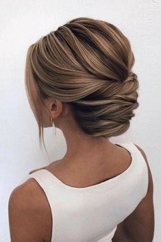 Bridal Hair Updo, Elegant Wedding Hair, Best Wedding Hairstyles, Updos For Medium Length Hair, Summer Hairstyles For Medium Hair, Wedding Hair Inspiration, Low Bun, Summer Hair Color For Brunettes