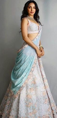 Lehenga Poses, White Lehenga, Wedding Lehenga Designs, Indian Bride Outfits, Traditional Indian Dress, Blue Lehenga, Salwar Kamiz, Indian Dresses Traditional, Traditional Indian Outfits