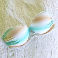 New Without Tags :: Super Cut Victoria Secrets Bandeau Style Swimsuit Top. Mint/Aqua Color Fades Into A Light Beige With Lace Edge. 3 For $20! Bundle & Save Bandeau Bra With Built-in Bra For Beach, Summer Strapless Bra With Removable Pads, Strapless Summer Bra With Removable Pads, Strapless Bra With Removable Pads For Summer, Green Bra With Removable Pads For Beach, Green Underwire Bra For Summer, Green Seamless Bra For Beach, Seamless Green Bra For Beach, Beach Green Seamless Bra