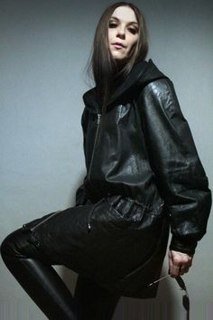 Hooded Leather Parka / Oversized Black Leather Jacket / 2000s - Etsy Oversized Black Leather Jacket, Oversize Leather Jacket, Leather Skirt Long, Long Leather Jacket, Black Parka, Vintage Windbreaker, Black Leather Skirts, 2000s Vintage, Cozy Outfit