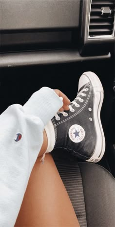 Best Summer Shoes, Converse Fashion, Converse Outfits, Sneaker Outfits, Sneaker Trend, Sneakers Fashion Outfits, Streetwear Mode