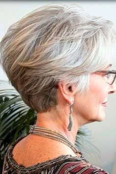 33 Stylish Wedge Haircuts for Women Over 50 That Maximize Volume Wedge Haircut, Wedge Hairstyles, Short Haircuts For Women, Hair Advice, Haircut For Older Women, Haircuts For Women, Short Hair Haircuts, Women Over 50