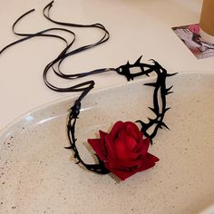 Material: Cloth Color: Necklace-Black, Necklace-Black-Red Fashion Element: Flowers Style: Dark style Dark Style, Style Dark, Color Necklace, Chain Necklaces, Black Necklace, Necklace Black, Dark Fashion, Red Fashion, Chains Necklace