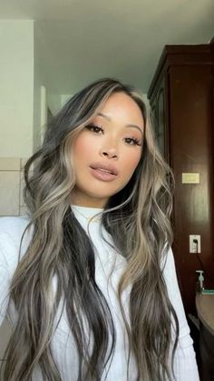 Ash Blonde Balayage On Brown Skin, Money Piece Balayage Asian Hair, Black Hair With Ash Blonde Money Piece, Asian Hair Ash Brown Highlights, Blonde Balayage On Dark Hair Asian, Ash Brown Balayage On Black Hair With Money Piece, Ash Blonde Balayage Asian, Ash Blonde Highlights On Dark Hair