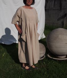 Pleated Linen Dress, Linen Shirt Dress, Plus Size Maxi Dress Beige Long Linen Dress Perfect Dress for party , lunch, casual event. The dress is comfortable and gentle. Maxi Tunic Top Dress Party Dress This model is wearing size L / 165 cm Different sizes available , S,M,L,XL, XXL,3XL,4XL I hope you will enjoy taking a look at my other work. The list will be growing in the coming days, so stay tuned : S US S 4-6, UK 10-12, It 40-42. Fr 36-38 M US S 8-10, UK 14-16, It 44-46, Fr 40-42 L US S 12-14, Oversized Beige Tunic Dress, Oversized Beige Lagenlook Dress, Shirt Dress Plus Size, Maxi Linen Dress, Linen Kaftan, Plus Size Maxi Dress, Dress For Party, Long Linen Dress, Black Overalls