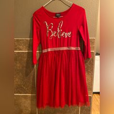 Cute Teens Christmas Dress. Never Worn. Brand New. And Good Condition. Cute Christmas Dress, Cute Christmas, Christmas Dress, Kids' Dresses, Kids Shop, Formal Dresses, Brand New, Christmas, Red