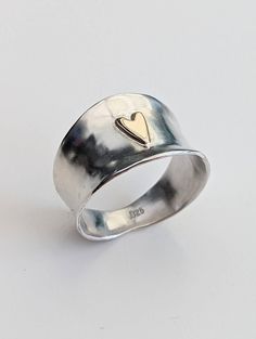 This Statement Rings item by LexiCannonJewellery has 110 favourites from Etsy shoppers. Is dispatched from United Kingdom. Listed on 02 Sep, 2024 Etsy Silver Rings, Gold Rings Chunky, Stacked Silver Rings, Ring Inspo Jewelry, Silver Clay Ring, Silver And Gold Ring, Heart Shaped Ring, Cool Accessories, Vintage Silver Ring