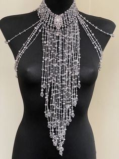 It is a breathtaking and extensive necklace with a statement on your shoulder beautifully from all sides. Size 36-38 The whole piece does not have a fabric backbone ; only carefully detailed crystals beads Elegantly ornate design, combined with an intense and shine of crystals Everyone is asking the bride, wanting to make one of her statements on her wedding day, but she also perfectly suits as an application for a fancy dress evening. Interesting on a strapless bandaux evening dress... Oh God y Silver Body Jewelry, Shoulder Jewellery, Sirens Fashion, Backdrop Necklace Wedding, Hmong Clothes, Shoulder Jewelry, Body Necklace, Shoulder Necklace, Backdrops Necklace