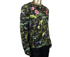 100% Cotton, Size Type: Regular; Style: Sweatshirt, Crew; Sleeve Length: Long Sleeve; Theme: Embroidery Flower patch; Original Gucci tags included; Made in Italy Style Sweatshirt, Buy Gucci, Flower Patch, School Bags For Kids, Carry All Bag, Fashion Website, Gucci Men, Designer Collection, Pink Bag