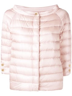 Pink feather down and cotton snap button padded jacket from Herno featuring a round neck, a concealed front fastening, three-quarter length sleeves and a straight hem. Isabel Marant Style, Herno Jacket, Fits Clothes, Stockholm Fashion, Padded Jacket, Winter Wear, Winter Wardrobe, Snap Button, Three Quarter