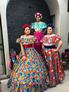 Multicolor Skirt For Costume Party, Mexican Theme Party Outfit Women, Mexican Women Fashion, Mexican Theme Party Outfit, Mexican Theme Dresses, Mexican Fancy Dress, Coco Theme Party, Jalisco Dress, Folklorico Dresses