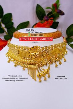 Gold Set Design, Gold Chokers, New Gold Jewellery Designs, Bridal Makeup Looks, Bangles Jewelry Designs, Gold Fashion Necklace, Bridal Gold Jewellery Designs, Mind Quotes, Gold Necklace Designs