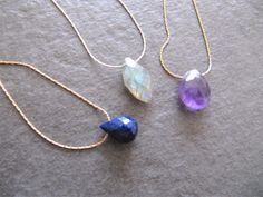 Minimalist gemstone drop stone necklace, available in sterling silver or 14k gold filled. This necklace is available with a lapis lazuli stone, amethyst stone or labradorite stone. The stone can move freely on the snake chain.  Each necklace has a 4 cm / 1,6 inch extension chain so you will be able to wear the necklace in different lengths.  Packaging: Your order will be packaged in a jewelry box. To avoid packaging waste, multiple pieces will be wrapped in one box.  If you want each piece wrapp Necklace Amethyst, Lapis Lazuli Necklace, Labradorite Necklace, Lapis Lazuli Stone, Labradorite Necklaces, Amethyst Necklace, Labradorite Stone, The Snake, Amethyst Stone