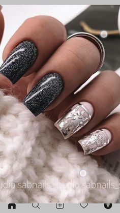 Pink Nail Art, Christmas Nail Art Designs, Spring Nail Art, Silver Nails, Beautiful Nail Art, Christmas Nail Art, Short Acrylic Nails, Winter Nails