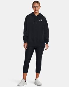 Ultra-soft, mid-weight cotton-blend fleece with brushed interior for extra warmth|Ribbed cuffs & bottom hem|Extended body length & drop hem shoulder for an oversized fit & feel Women Shirt Top, Shirts For Leggings, Heather White, Oversized Hoodie, Under Armour Women, Big Game, Colorful Hoodies, Oversize Hoodie, Black Hoodie