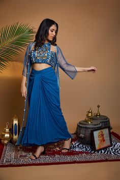 Mirror work / festivewear / indian wear / Function Dresses, Lehenga Designs Simple, Hacks Clothes, Simple Pakistani Dresses, Designer Dresses Casual, Casual Day Outfits, Fashion Hacks, Lehenga Designs, Fashion Hacks Clothes