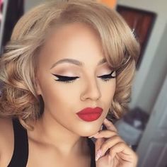 Vintage Makeup Wedding, Maquillage Pin Up, Stile Pin Up, Wedding Makeup Vintage, Wedding Hairstyles And Makeup, Holiday Makeup Looks, Classic Makeup, Red Lip Makeup