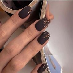 Black Nail Designs For Wedding, Minimalist Black Nails, Black Matte Nails With Design, Matt Black Nails, Black Wedding Nails, Black Matte Nails, Boho Nails