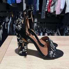 Never Worn. New Without Box Black Floral Print Heels For Formal Occasions, Formal Black Heels With Floral Print, Black Embroidered Block Heel Heels, Black Floral Print Heels For Evening, Black Floral Print Evening Heels, Black Floral Print High Heels, A Black, Size 6, Women Shoes