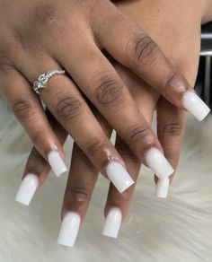 Medium Long White Nails, Nut White Acrylic Nails Short, Cute White Square Acrylic Nails, All White Short Acrylic Nails, Nail Ideas Acrylic Coffin Back To School, Short Nail Set White, Cute White Square Nails, Short Milk White Nails, Shirt White Acrylic Nails