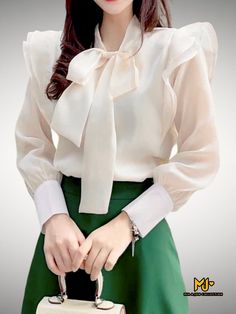 White Chiffon Top For Office, Bow Tops Outfit, Kemeja Korea, Autumn Shirt Outfit, Ruffle Tops Outfit, Classy Blouses, Women Lace Blouse, Fashion Design Books, Chiffon Pants