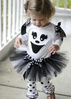 Babys Kostüme-Gespenst Casper - #Babys #Casper #KostümeGespenst Halloween Tutu Costumes, Baby Kostüm, Halloween Tutu, Tutu Costumes, Fantasias Halloween, Cute Costumes, Ghost Halloween