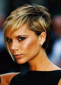 45 Victoria Beckham Hairstyles Along With Images Victoria Beckham Hairstyles, Victoria Beckham Short Hair, Viktoria Beckham, Victoria Beckham Hair, Beckham Hair, Celebrity Haircuts, Latest Haircuts, Short Wedding Hair, Hair Images