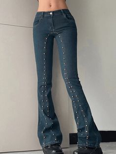 Retro Inspired Fashion, Low Waisted Jeans, Street Y2k, Cowboy Girl, Low Rise Bootcut Jeans, Bodycon Floral Dress, Jeans Bootcut, Crop Top Blouse, Knit Crop Top