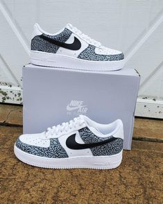 The perfect gift for friends, family, that special someone, or yourself ✨ - Exactly as shown in the pictures. - Brand New & Authentic. 💯  - Hand Painted with attention to detail. 👨‍🎨  - Waterproof and Flexible. ❤️  - Unisex model. Please refer to the Size Chart. - Free Worldwide Shipping. ✈︎ Nike Air Force 1 Cheetah, Air Force 1 Shoe Pattern, Shoe Artwork, Custom Af1, All Nike Shoes, Air Force 1 Custom, Custom Air Force 1, Cute Nike Shoes, Nike Air Force Ones