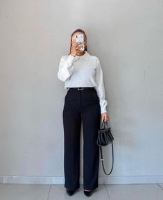 Monday Outfit For Work, Professional Outfits Women Classy, Casual Interview Outfits Women, Stylish Business Outfits, Working Girls, Interview Outfits Women, Dressy Casual Outfits