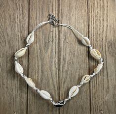 Puka Shell Necklace Choker White Casual Shell Necklace For Festival, Casual White Shell Necklace For Festivals, Casual White Beaded Shell Necklace, Puka Shell Necklace, Beachy Jewelry, North Miami Beach, Puka Shell, Vsco Girl, Shell Necklace