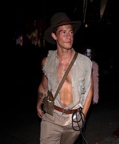 Indiana Jones Halloween, Indiana Jones Costume, Pics Of Shawn Mendes, Holloween Costume, Halloween Men, People With Disabilities, Boy Halloween Costumes, Halloween Costume Outfits