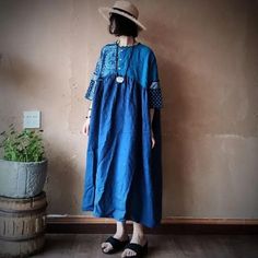 Retro Floral Linen Maxi Dress with Color Matching Details Linen Pattern, Three Quarter Sleeve Dresses, Matching Robes, Linen Color, Linen Maxi Dress, Sleeves Dress, Floral Fashion, Luxury Linen, Pullover Designs