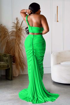 Elegant Green Ruched Skirt, Green Ruched Stretch Skirt, Maxi Skirt White, One Shoulder Crop Top, Dress One Shoulder, Vacation Dress, Romantic Dinner, Skirt White, Vacation Dresses