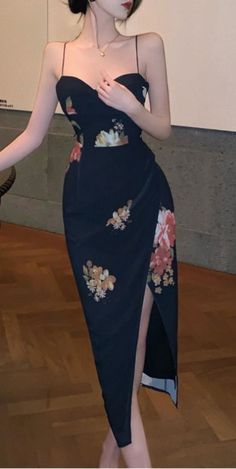 Elegant Spaghetti Strap Floral Printed Side Slit Formal Dress. https://pradize.com/collection/maxi-dresses?menu= Midi Dress Cocktail, Medi Dress, Classy Wear, Elegant Midi Dress, Anime Ocs, Black Spaghetti, Black Spaghetti Strap, Elegant Midi Dresses, Feminine Women