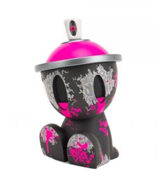 OG Sakura Canbot Canz Art Toy by Czee13 Designer Toys Vinyl, Pink Artwork, Art Toys Design, Vinyl Art Toys, Candle Pedestal, Graffiti Characters, Street Graffiti, Sculpture Park, Vinyl Toys