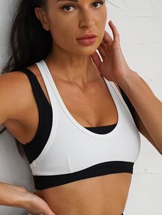 PRODUCT FEATURES: Contrast Color Shock-Proof Breathable.? quick-dry. moisture absorption. Wear-tested by our in-house team for the perfect fit. FABRICATION: 75% Nylon 25% Spandex Sweat-wicking technology that can remove moisture from your body BRA BODY LENGTH: S?- 28.5cm (11.2nch) M?- 30cm (11.8inch) L?- 31.5cm (12.4inch) Compressive Nylon Sports Bra, Functional Solid Color Micro-elastic Sports Bra, Solid Nylon Sports Bra With Built-in Bra, Breathable Nylon Sports Bra With 4-way Stretch, Breathable 4-way Stretch Nylon Sports Bra, Body Bra, Body Skirt, Black Bathing Suits, Strapless Bandeau