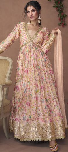 Pink and Majenta color Gown in Organza Silk fabric with Embroidered, Floral, Printed, Thread, Zari work Alia Cut Dress, Abaya Mode, Printed Long Gowns, Alia Cut, Silk Anarkali Suits, Anarkali Dresses, Silk Anarkali, Gown With Dupatta, Designer Anarkali Suits