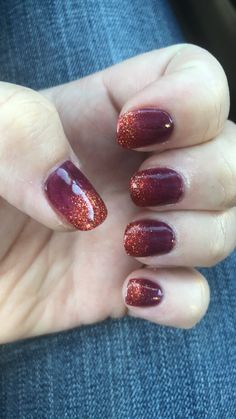 Fall Nail Designs Powder Dip, Dipped Nails Ideas Powder Fall 2022, Fall Dip Nails 2022 Ombre, Winter Color Nails Dip, Nail Designs Sns Powder Fall, Dipping Powder Fall Nails, Fall Nail Colors Dip Powder Ombre, Fall Nail Colors Dip Powder Short Nails, Fall Nails With Dip Powder