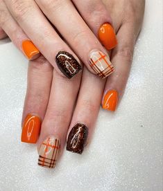 Tanks Giving Nails, Square Fall Nails 2022, November Color Nails, Thanksgiving Day Nails, Gel Nail Designs For Fall Autumn, Fall Nails Orange Brown, Autumn Nails Colors Orange, Short Gel Nails Autumn, Beginning Of Fall Nails