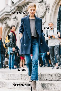 Tomboy Chic Outfits, Clemence Poesy, Jeans Trend, Fall Fashion Coats, Style Parisienne, Tomboy Chic, Boating Outfit, Paris Mode, Paris Fashion Week Street Style