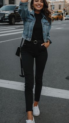 Women’s Fall Outfits With Jeans, Blazer Outfits For Women With Sneakers, Casual Boss Babe Outfit, Fall Outfit Ideas 2024 Women, Fall Fashion For Women In 30s, Classy Outfits For Women Fall, Womens 30s Fashion Outfits, Versatile Outfits For Women, Women’s Fall Office Outfits