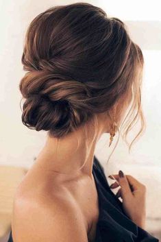 Sanggul Modern, Bridemaids Hairstyles, Wedding Hairstyles Bridesmaid, Low Bun Hairstyles, Simple Wedding Hairstyles, Wedding Vision, Summer 2025, Wedding Hair Inspiration