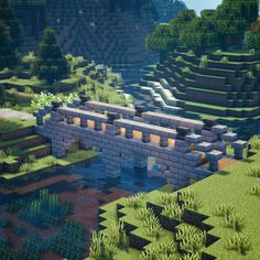 Minecraft Medieval Bridge Design, Minecraft Survival Bridge, Mountain Bridge Minecraft, Minecraft Medieval Bridge Ideas, Minecraft Water Bridge, Minecraft Bridges Ideas, Minecraft Castle Bridge, Minecraft River Bridge