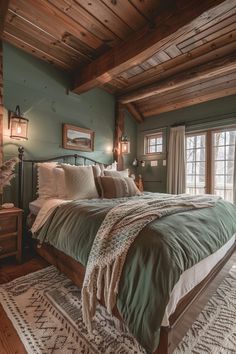 29 Sage Green Farmhouse Bedroom Ideas for a Fresh Update - My Elegant Home Green And White Bedroom, Modern Traditional Decor, Green Farmhouse, Farmhouse Bedroom Ideas, Farmhouse Bedroom Decor Ideas