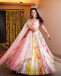 All About Designer Akanksha Gajria’s Wedding & Unique Wedding Outfits Mehendi Outfits For Bride, Haldi Dress Ideas, Haldi Outfit For Bride, Haldi Ceremony Outfit, Haldi Dress, Haldi Decor, Haldi Outfits, Ceremony Dress, Haldi Outfit