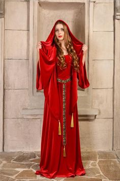 Lady Melisandre, Expensive Halloween Costumes, Priestess Costume, Red Priestess, Medieval Dresses, Elven Dress, Satin Fashion, Photography Editorial, Glad Rags