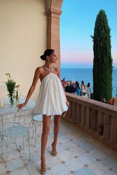 Look Gatsby, Short White Dress, Chique Outfits, For Wedding, Dresses Aesthetic, Dresses Spring, Looks Party, Cute Sandals, White Dress Summer